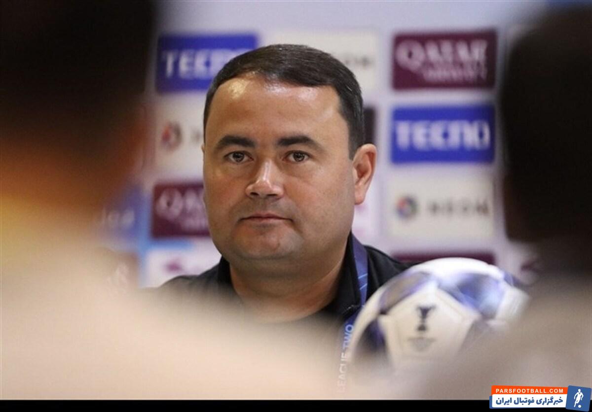عزیز آنامحمدوف سرمربی آخال ترکمنستان : سپاهان باید از تیم داوری ممنون باشد