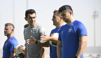 رستم آشورماتوف ستاره تیم ملی ازبکستان : بازی با ایران همیشه سخت است