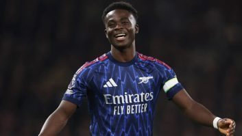 آرسنال در حال مذاکره با بوکایو ساکا برای تمدید قرارداد این بازیکن