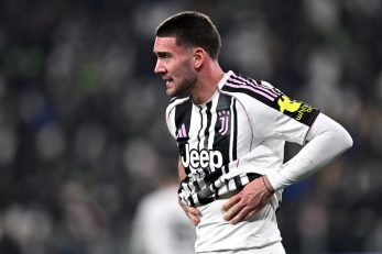 اشک های ولاهوویچ پس از مصدومیت در دیدار یوونتوس برابر کالیاری