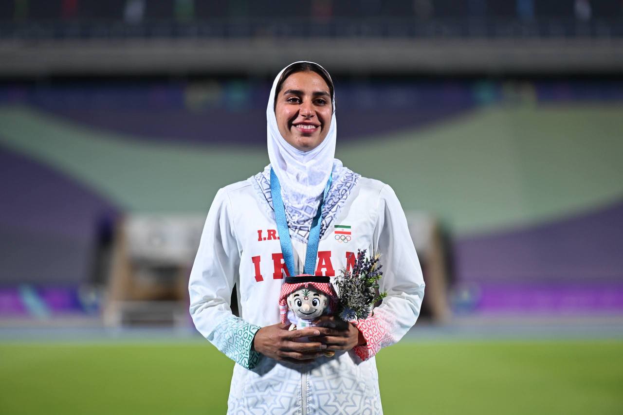 مدال فاطمه محیطی‌زاده