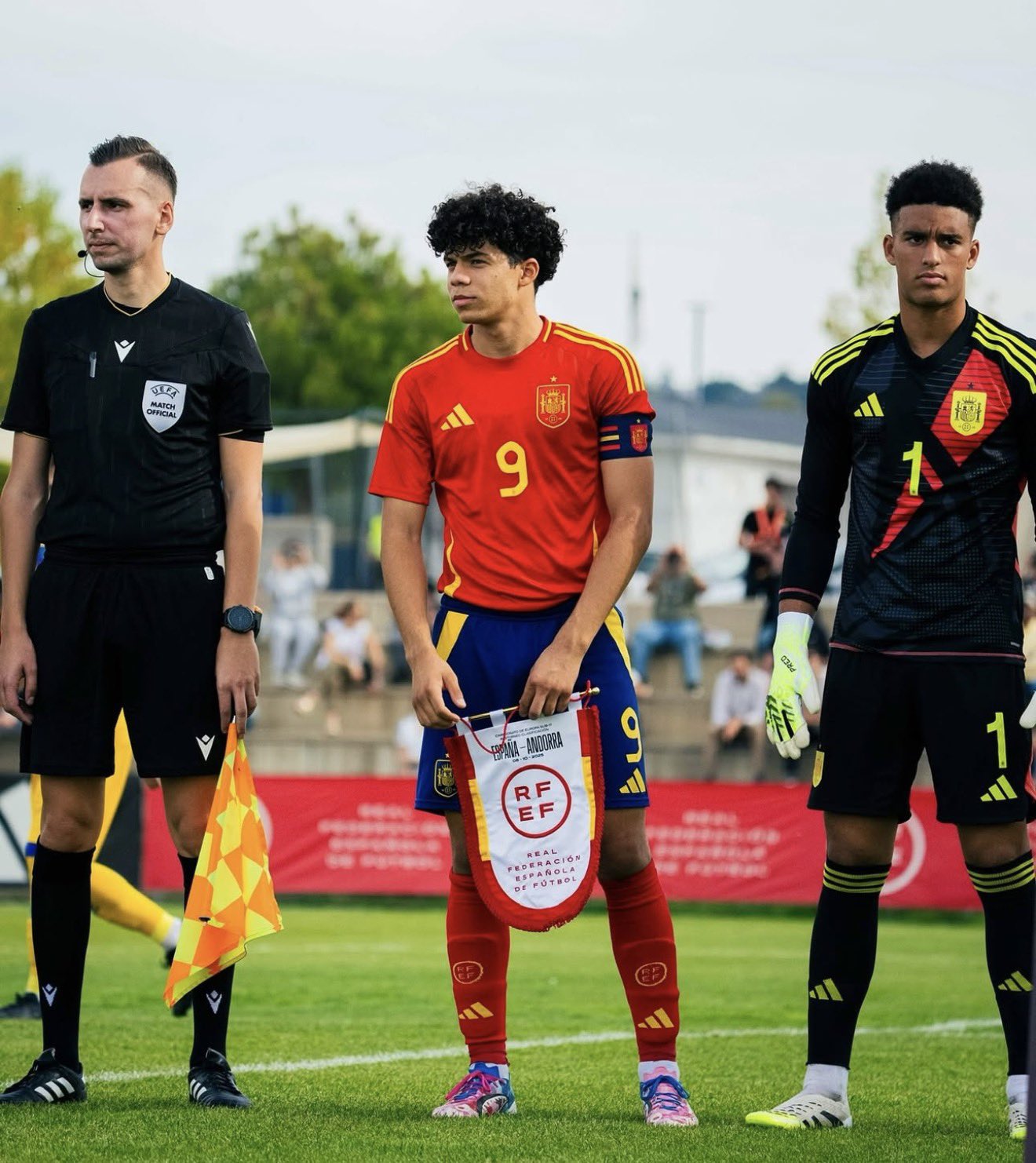 g5jtax_xsaa0qcp انزو آلوز - پسر مارسلو در تیم ملی اسپانیا