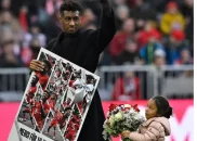 برگزاری مراسم خداحافظی کینگزلی کومان با بایرن مونیخ پیش از دیدار با سن پائولی