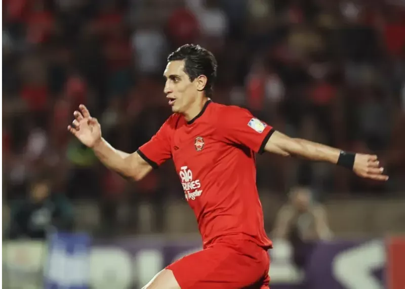 بازگشت محمد نادری به تمرینات تیم تراکتور پس از رفع مصدومیت