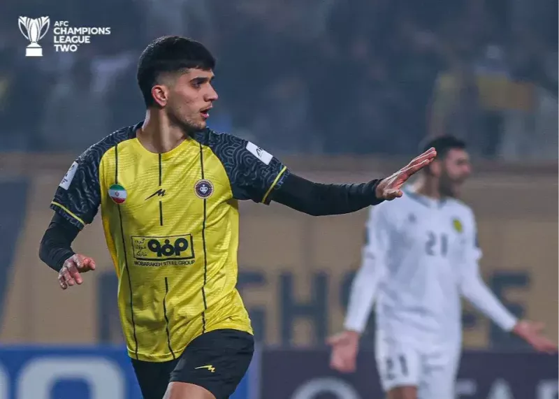 پوستر باشگاه سپاهان برای صدمین بازی آریا یوسفی برای طلایی پوشان