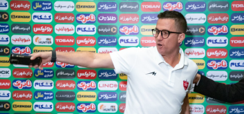 ساعت ۱۲ سعید دقیقی سرمربی تیم پیکان ؛ ساعت ۱۲:۳۰ اوسمار ویرا سرمربی پرسپولیس