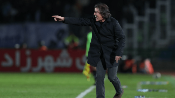 سپاهان صدرنشین لیگ برتر ؛ پرسپولیس با پیروزی در جایگاه دوم و استقلال سوم شد