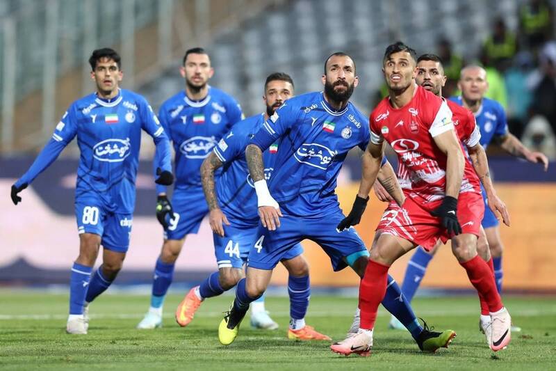 4547664 ساپینتو باید مشکل آقاسی را در تیم حل می کرد/ خط دفاع پرسپولیس ضعف دارد