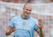 ارلینگ هالند با لباس بابائول کریسمس را جشن گرفت