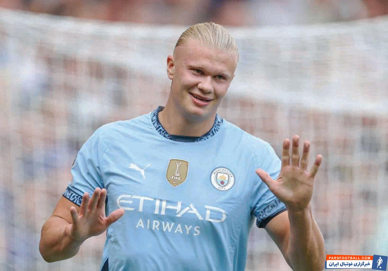 ارلینگ هالند با لباس بابائول کریسمس را جشن گرفت