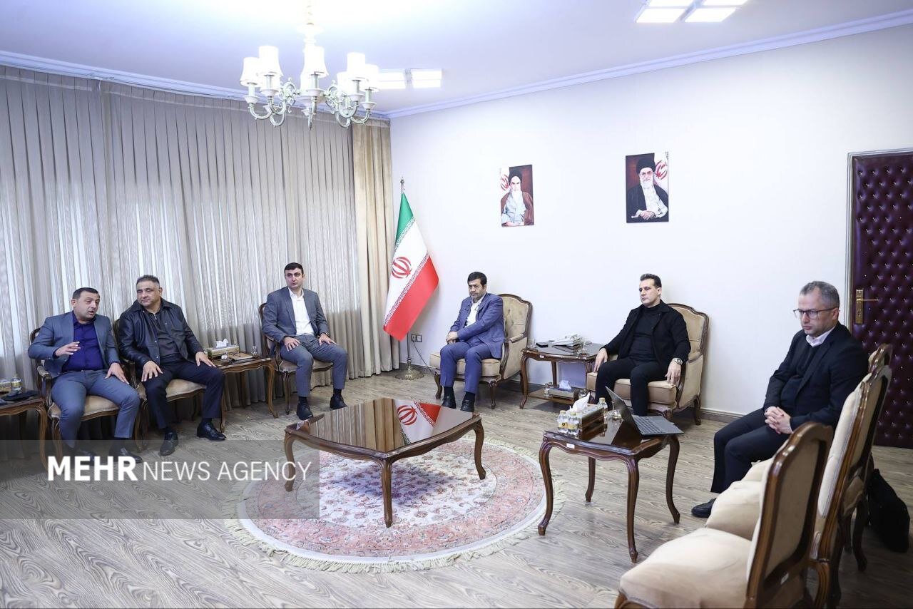 5806496 گزارش رئیس فدراسیون جودو به وزیر ورزش در حضور سرمربی تیم ملی