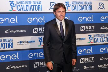 انتخاب آنتونیو کونته به عنوان بهترین سرمربی فصل 2024/2025 سری آ