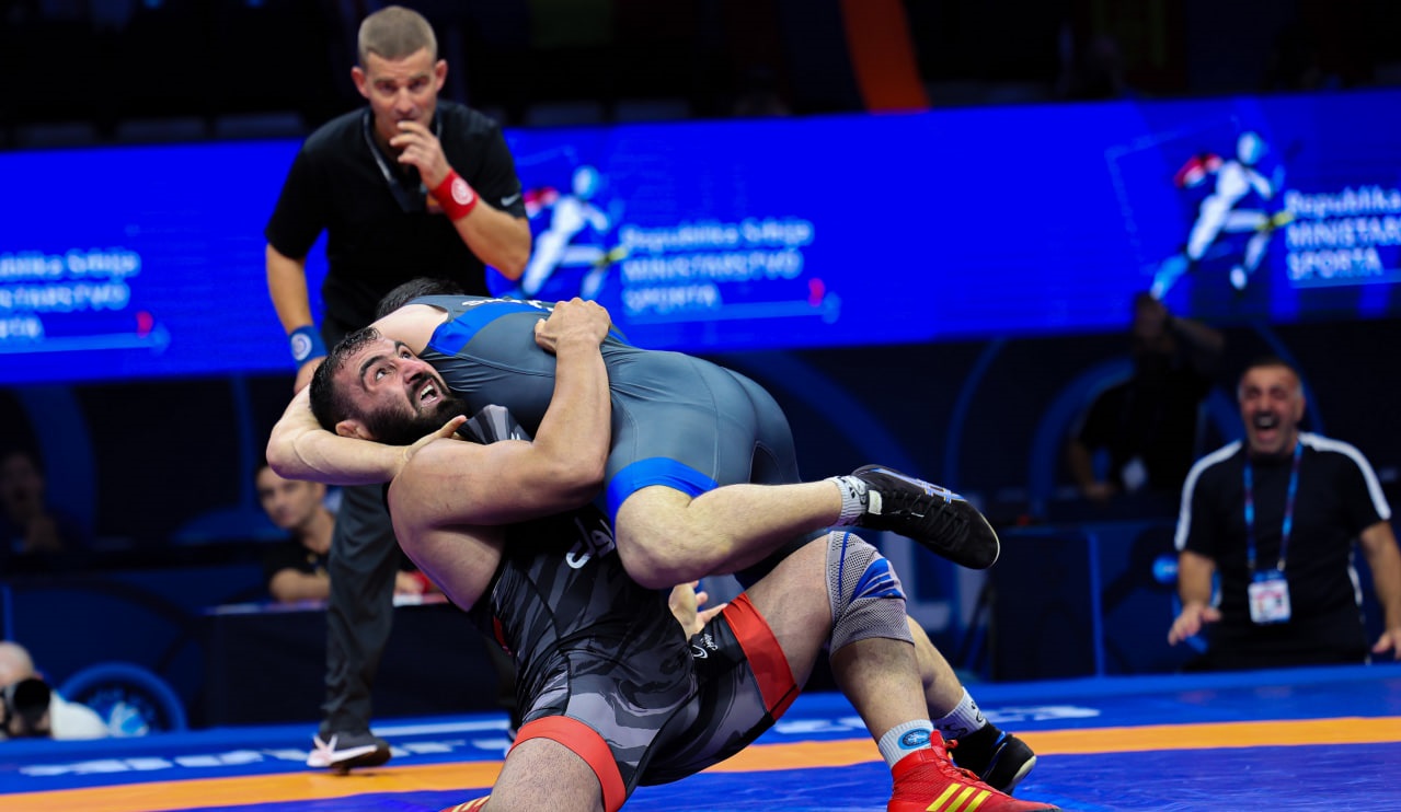 goleij-sadulaev_2025-12-10_12-00-04 مجتبی گلیج و عبدالرشید سعداللهاف