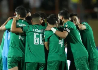 طرح شمس آذر با اژدهای سبز رنگ برای تراکتور بعد از صعود در جام حذفی