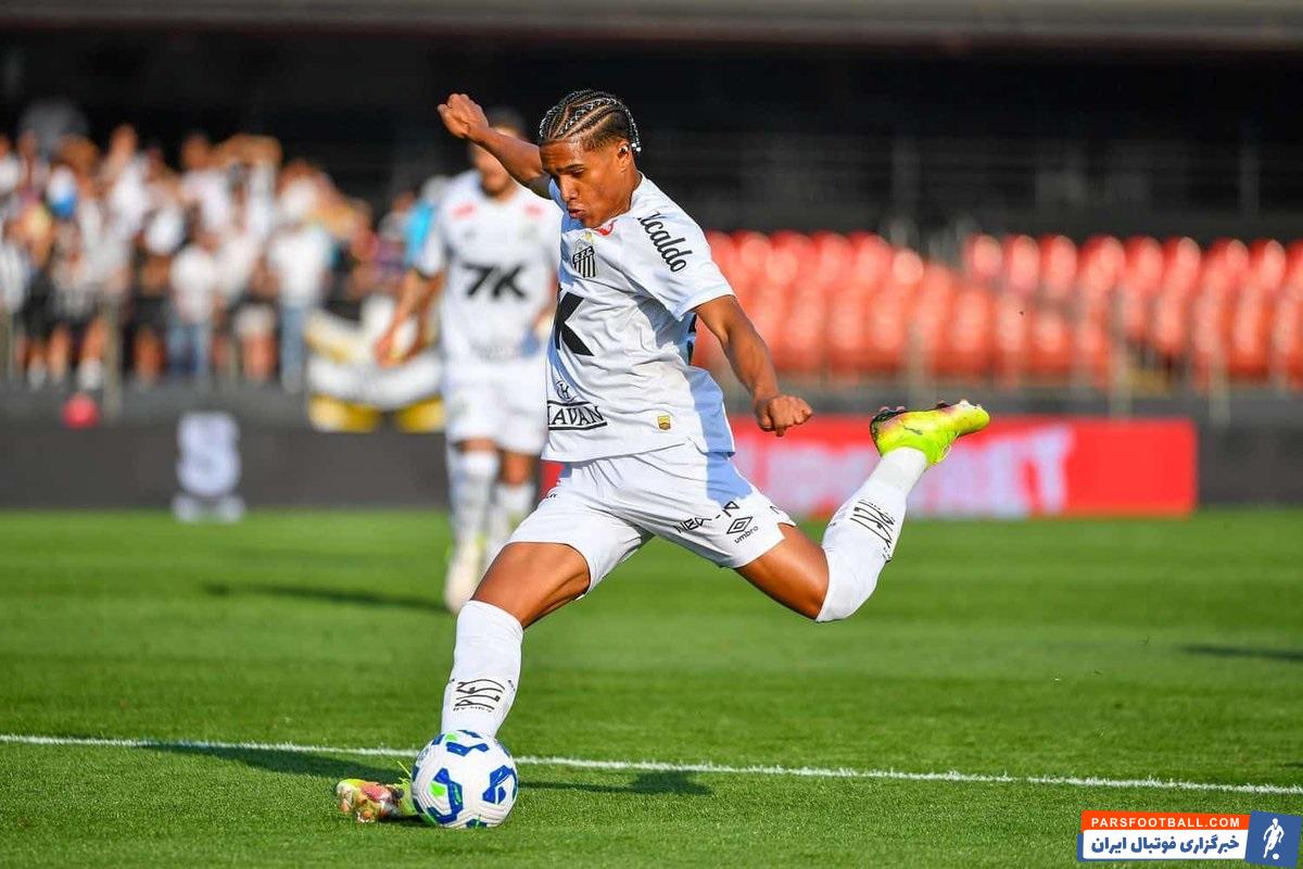 میلان رقیب جدی بارسلونا در راه جذب سوزا، مدافع چپ ۱۹ ساله سانتوس