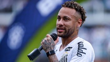 پوشش عجیب نیمار به همراه نامزد و دوستانش در نیویورک