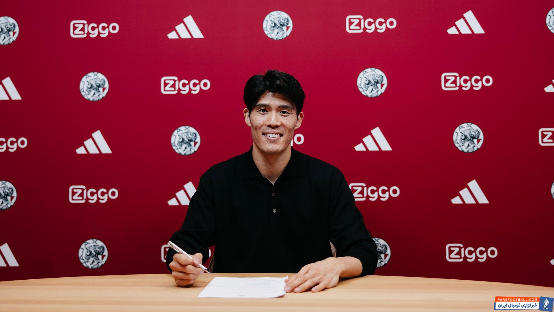 تاکه هیرو تومیاسو به آژاکس ملحق شد