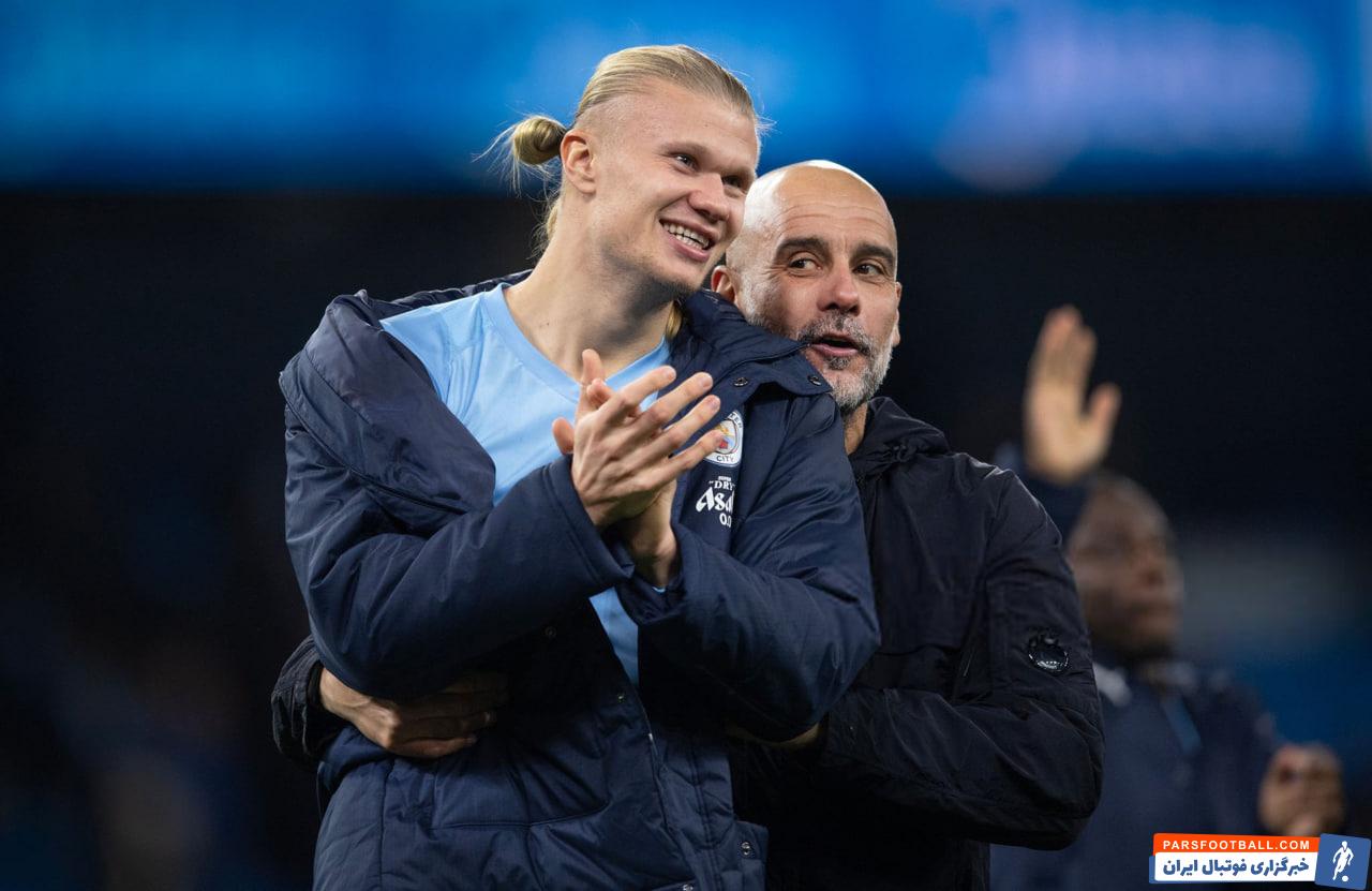 تصویری از هالند بر روی ترازو در حال اندازه گیری وزن مطلبق قانون گواردیولا