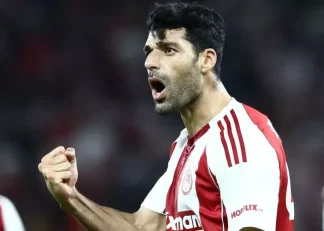 مهدی طارمی در ترکیب ثابت المپیاکوس در دیدار برابر اوفیکِرت