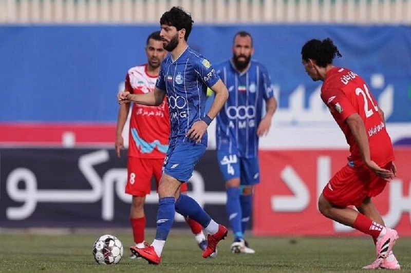 2222441_727-1 ملی پوش استقلال زیر تیغ جراحی رفت