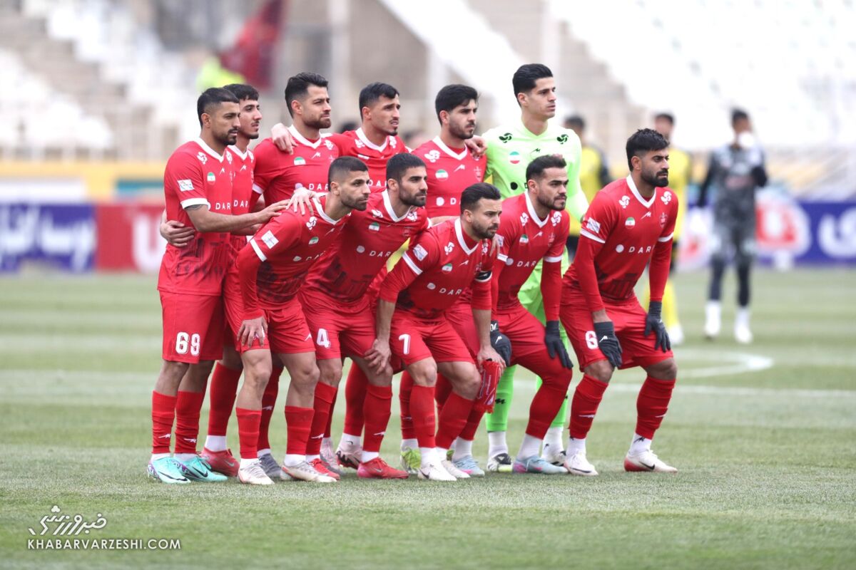 419535 عکس تیمی پرسپولیس مقابل سپاهان