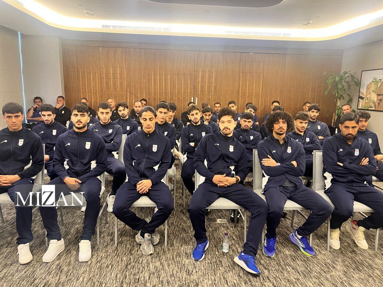 جام ملت‌های امید آسیا| قلعه‌نویی در دیدار با ملی‌پوشان: خود را در المپیک و جام جهانی ببینید/ همیشه از خدا بهترین‌ها را طلب کنید