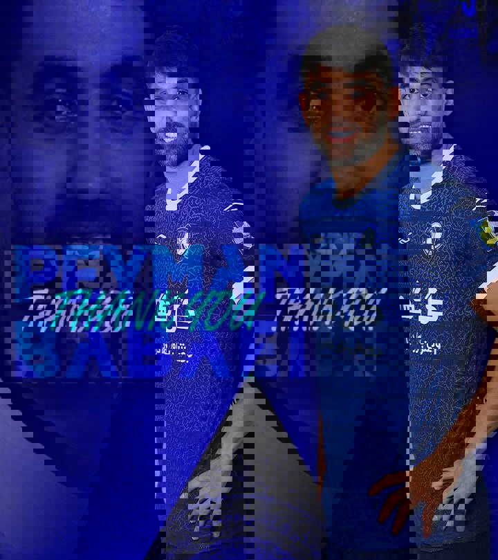 عکس از پوستر گل گهر برای پیمان بابایی