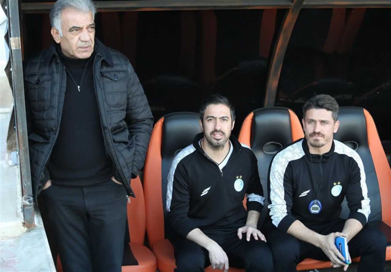 قهر در تمرین استقلال