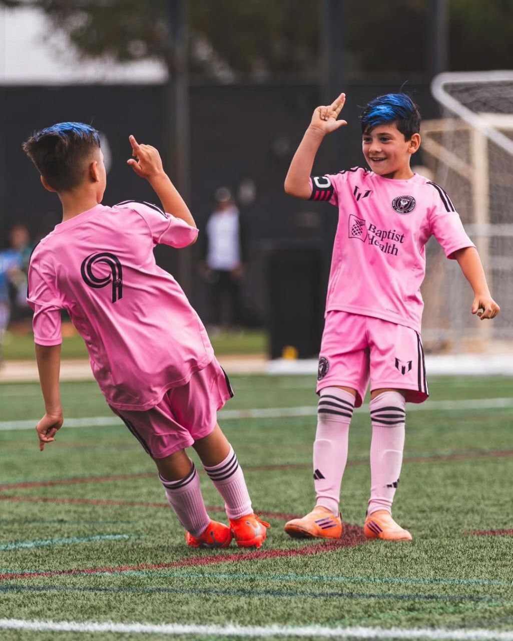 2241291_972-1 شادی گل پسران مسی و سوارز در اینترمیامی