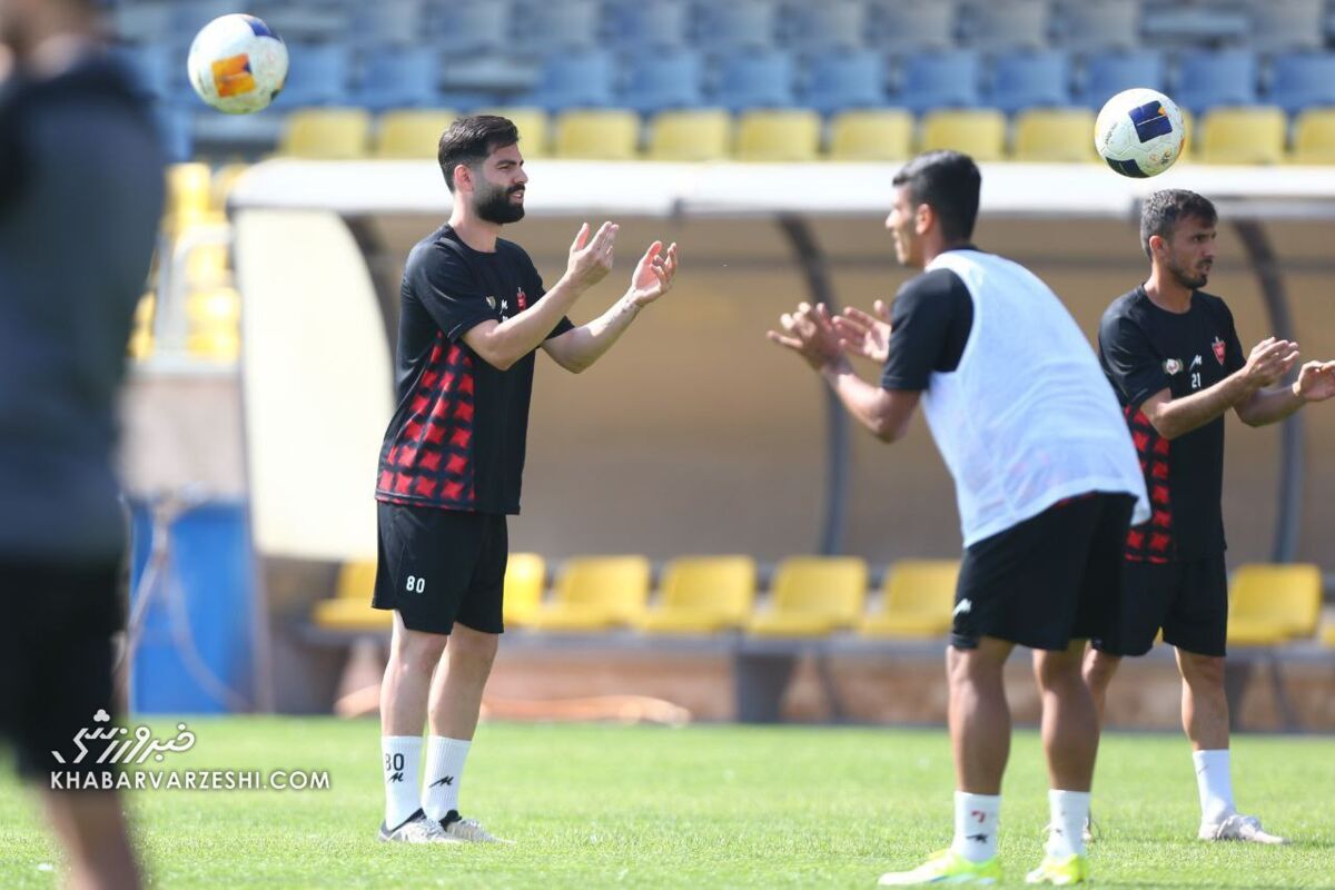 356326 سرنوشت تلخ و باورنکردنی بمب نقل و انتقالات در پرسپولیس/ ۴ مربی هم نتوانستند به این بازیکن اعتماد کنند!