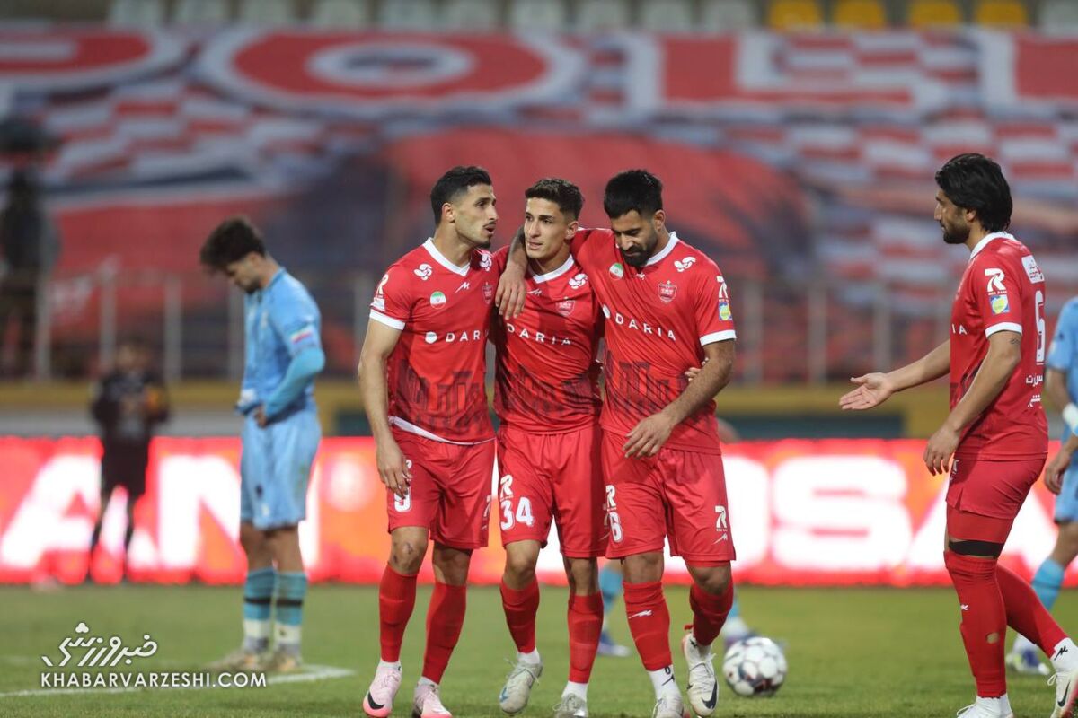 محمودی گلزن پرسپولیس