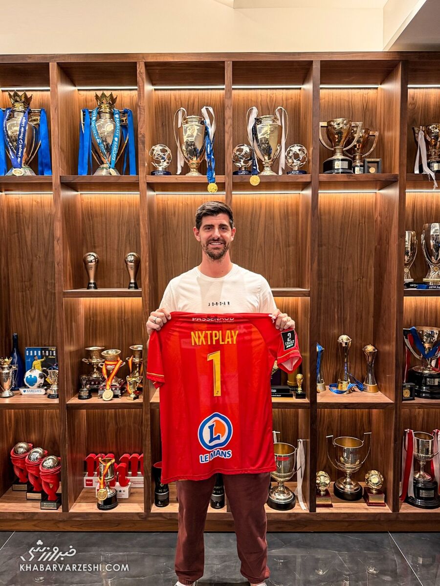 422255 تیبو کورتوا