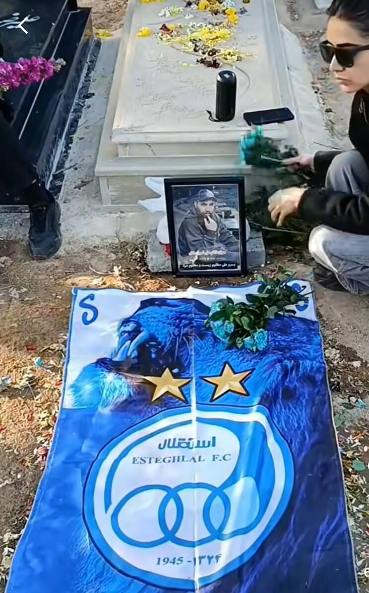 علی امیراصلانی هوادار استقلال