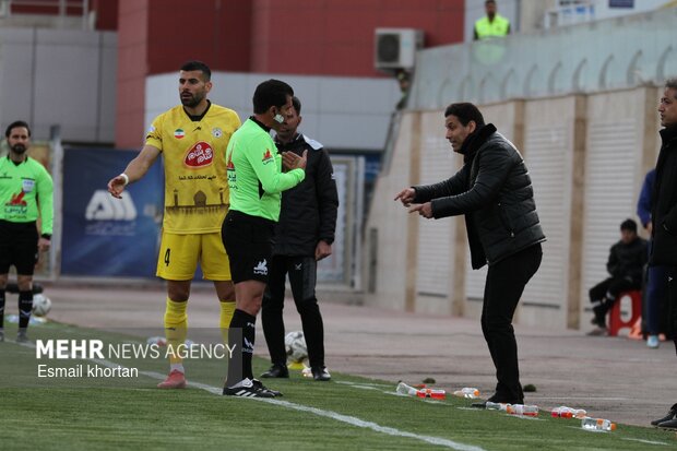 فرصت طلایی پرسپولیس برای فرار از بحران/ ملوان و گل‌گهر برد می‌خواهند