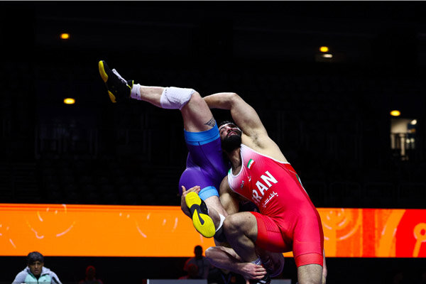 5891923-4 حضور یزدانی در فینال منطقی نبود/ پشتوانهسازی کشتی ایران ضعیف است