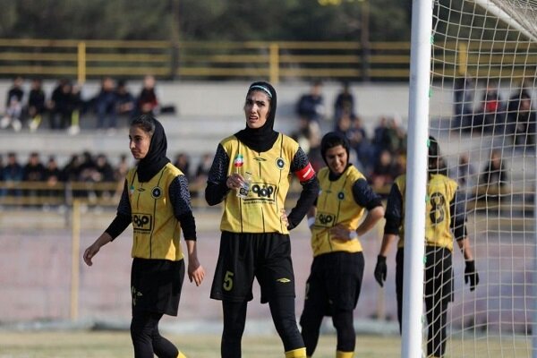 گل‌گهر در انتظار معجزه/ آیا سپاهان می‌تواند مانع قهرمانی خاتون شود؟