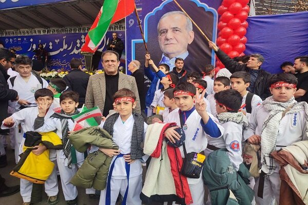 حضور گسترده جامعه ورزش در راهپیمایی ۲۲ بهمن