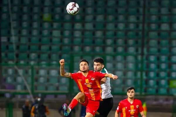 کامبک تاریخی چادرملو و تداوم بحران پرسپولیس/ جنگ آبی و زرد در صدر