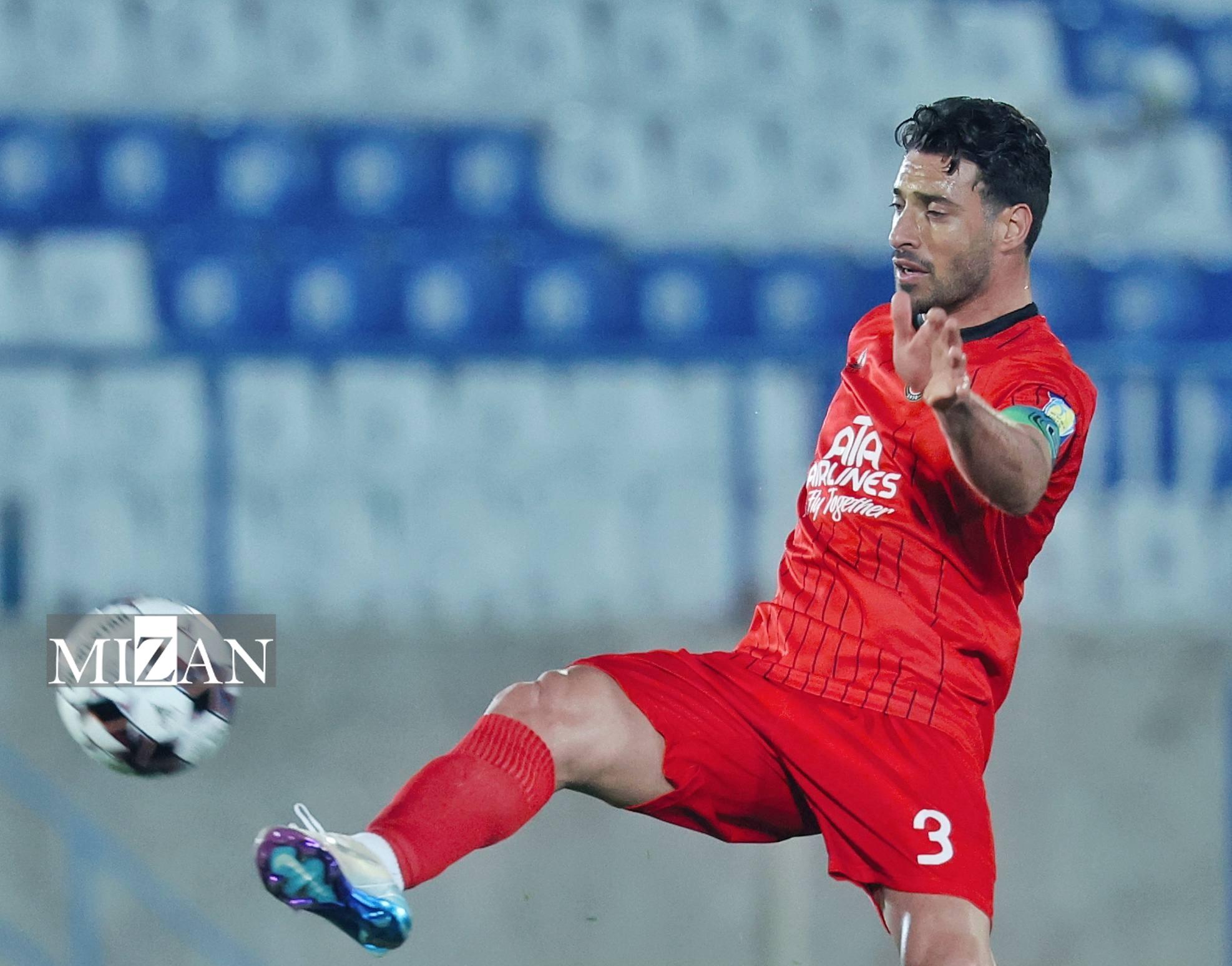 فوتبال یا میدان قدرت‌نمایی؟/ از اقتدار گمشده روی نیمکت‌ها تا جنگ بی‌پایان پیرمرد‌ها با جوانان