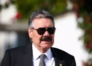 حضور تونی اولیویرا سرمربی پیشین تراکتور در ورزشگاه دیدار بنفیکا - رئال مادرید