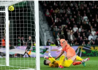 بارسلونا صاحب آمار بیشترین تیرک ثبت شده در فوتبال اروپا