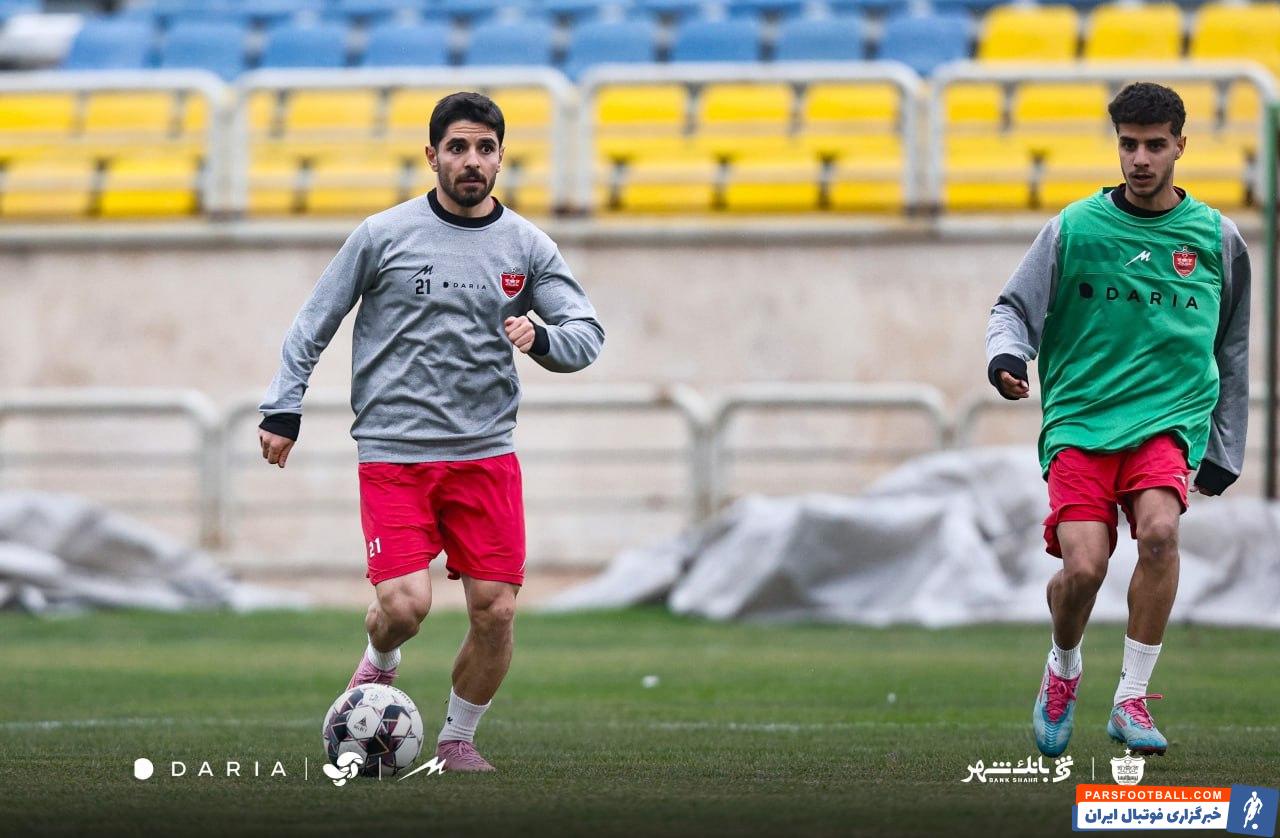 محمد عمری در تمرین پرسپولیس پا به توپ شد