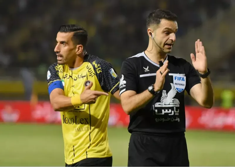 سپاهان خواهان تعویق دیدار با ذوب آهن از سازمان لیگ