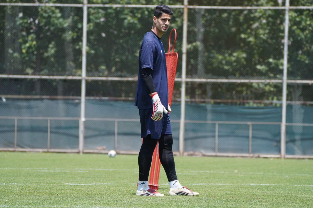 payam_niazmand_404-06-17_0 پیام نیازمند - پرسپولیس - لیگ برتر فوتبال ایران