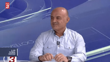 اوزجان بیزاتی مربی استقلال کارشناس یک برنامه تلویزیونی ترکیه‌ای شد