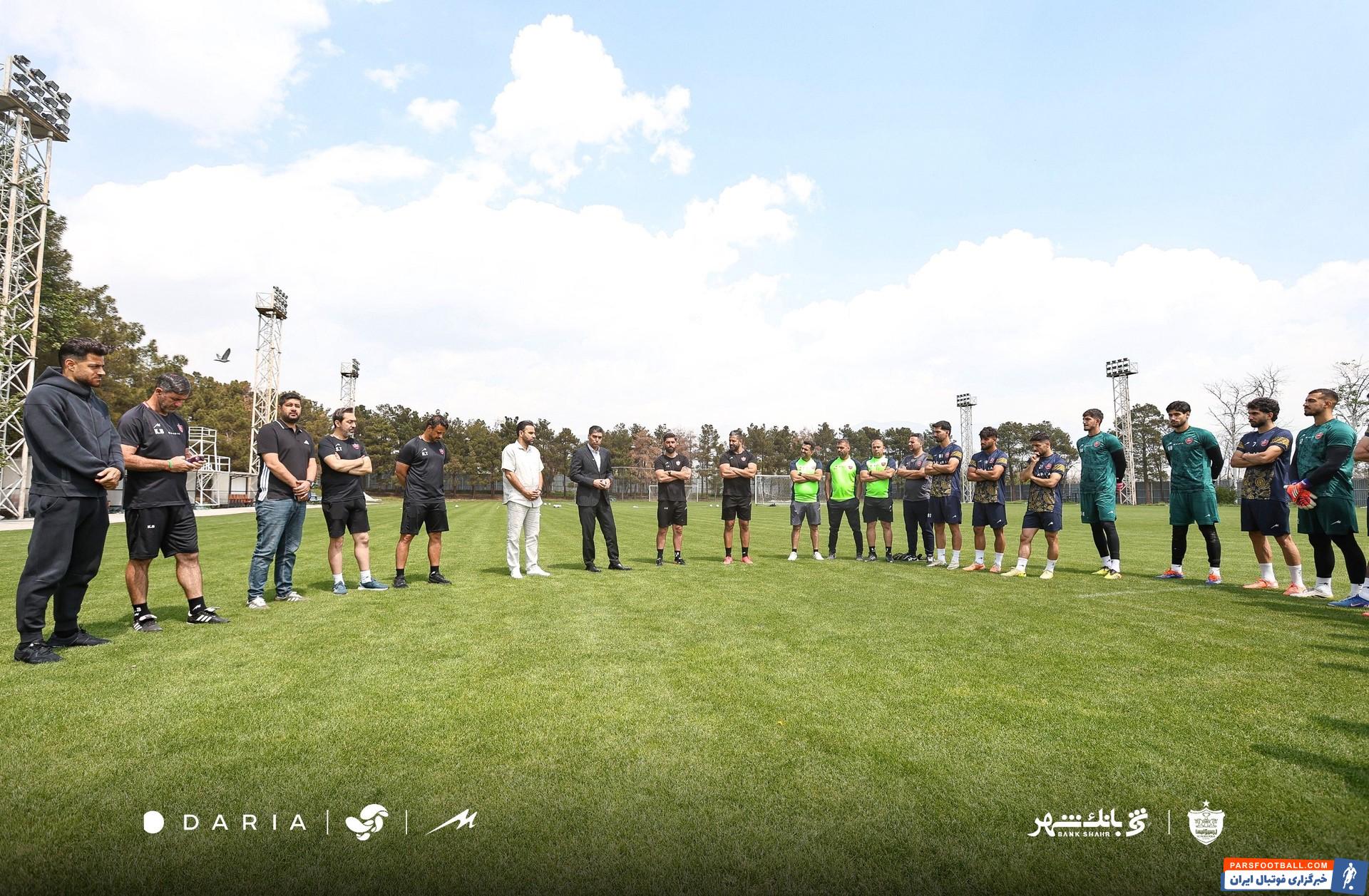 پیمان حدادی مدیرعامل پرسپولیس همراه ارتش سرخ در آزادی