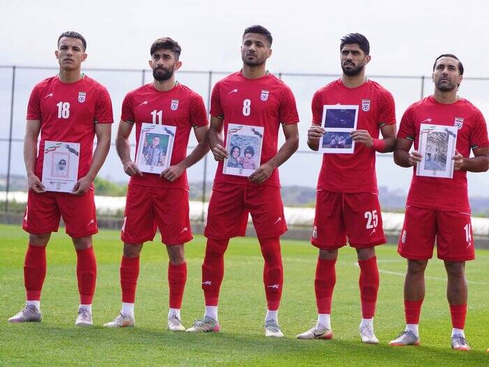 4632747 دنیامالی، تاج و قلعهنویی دور یک میز برای برنامهریزی جام جهانی