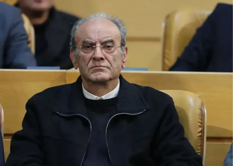 عباس ترابیان رئیس سازمان فوتبال استقلال: استقلال باید قهرمان اعلام شود