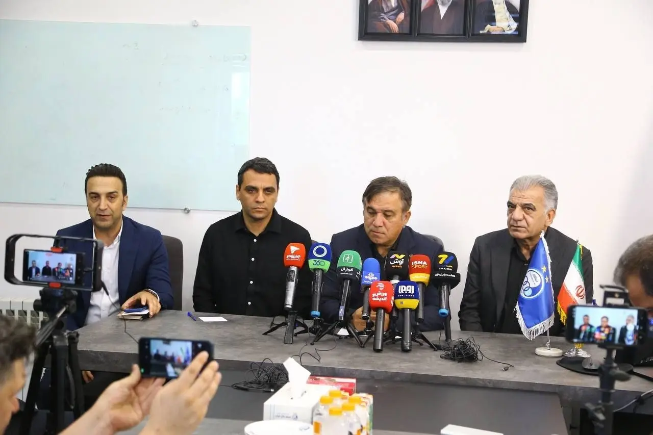 2-189 تصمیمات شما شائبهبرانگیز است