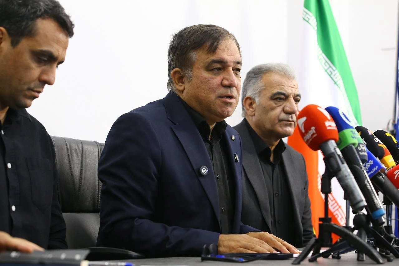 2339760_347-1 تاجرنیا: چرا لیگ و جام حذفی برگزار نمیشود؟